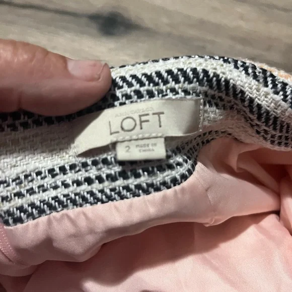 LOFT Pink and Gray Tweed Frayed Chic Pencil Skirt Casual Resort Wear - Picture 6 of 7